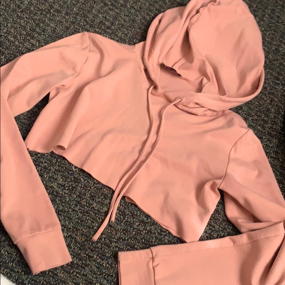 Cropped pink hoodie - Picture 1 of 3